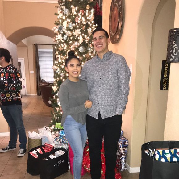 Meet your Posher, Ana - Picture 1 of 1